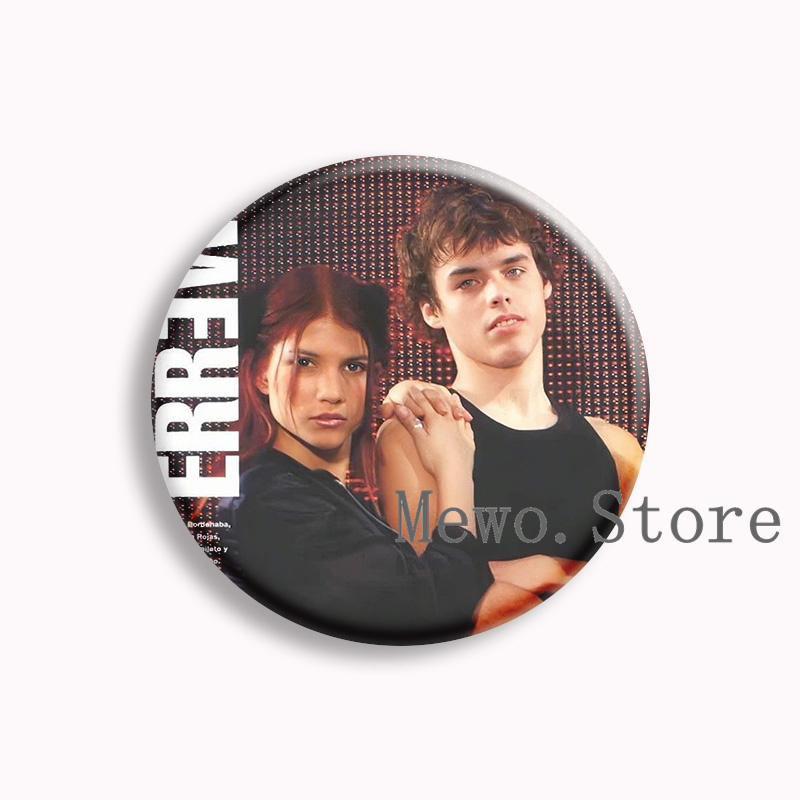 Movie Rebelde Way Soft Button  - Pin Button Badge 评论和价格